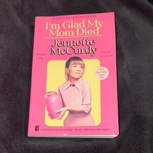 I'm Glad My Mom Died by Jennette McCurdy - Pink Cover